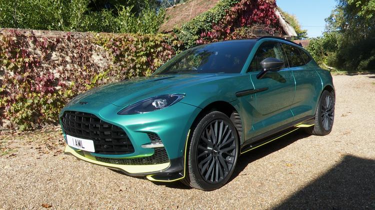 ASTON MARTIN DBX ESTATE 