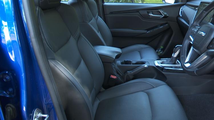 ISUZU D-MAX 